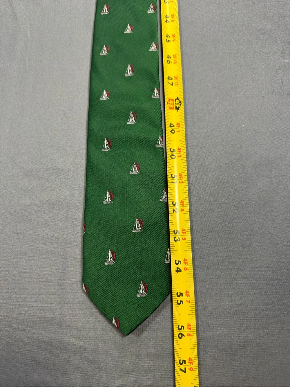 Vintage Jonathan Bach 100% Silk Green Tie With Sailboats